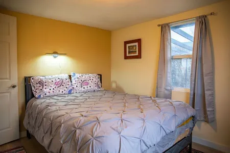 2 bed 1 bath cottage home Отели в г. Карбон Каунти