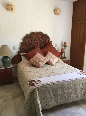 1 Bedroom Retreat Close to All Отели рядом с достопримечательностью «Isis Healing House Alternative Therapies & seven Zenses Cabo Spa»