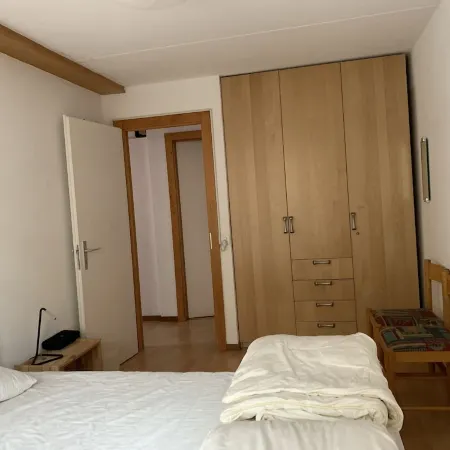 50 metres from the cable car, quiet, spacious apartment, parking and wifi.