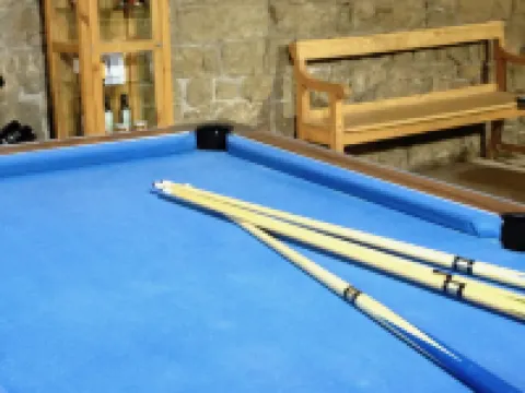 Les Corts de Cal Farrés, rural house 1 h. from BCN: swimming pool, bbq, garden Hotels in Anoia