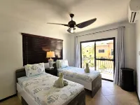 Lovely End Unit Townhouse Close to Beaches and The Famous Tres Trapi Beach.