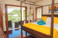 Oceanview 3-bedroom Atlantic Breeze Villa, Antigua & Barduda, Willikies AC, WiFi Hotels in Willikies