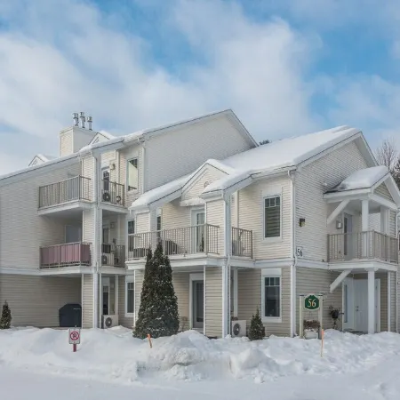 Condo Magog entre Ville et Nature