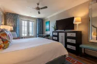 The Pearl Hotel Hotels near The Hidden Lantern Bookstore