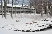 Country House Resort Hotels in Sister Bay