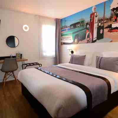 Logis Hôtel Cris Hotel Rooms