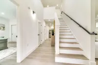 4 Mi to Dtwn: Modern Tacoma Home w/ Spacious Yard - Homestays
