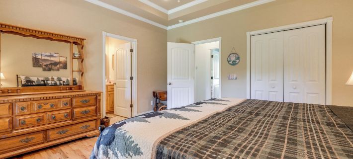 3 Mi to Hiawassee: 'Berry Cute Country Cottage' Hotels in Towns County