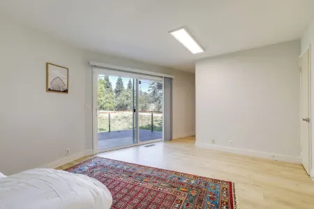 4 Mi to Folsom Lake: Modern Home w/ Patio!