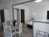Chante Grelet Hotels in Chatel-Guyon