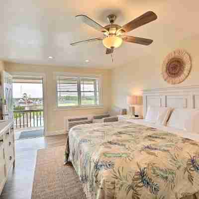 Lighthouse View Oceanfront Lodging Rooms