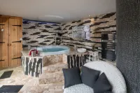 Domaine du Haut Jardin Hôtel & Chalets Spa Privé