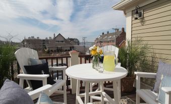 The Newport Lofts - 543 Thames Street