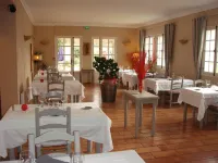 Hôtellerie du Domaine de Cabasse Hôtels à : Tulette