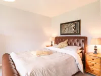 Marsh Bungalow Hotels in Wheatacre