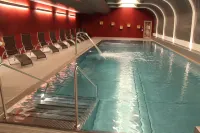 Le Mirabeau Resort & Spa - Pools