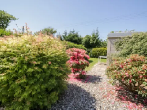 Pow-Wow Shore Cottage Hotels in Annan