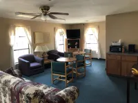 Rest Inn Motel - motel