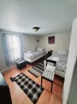Black-White Rm by Yale U