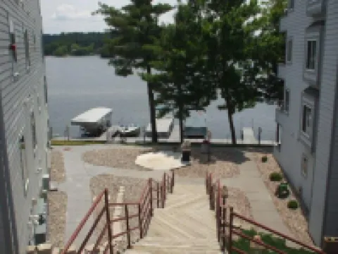 530 E. 海華沙公寓