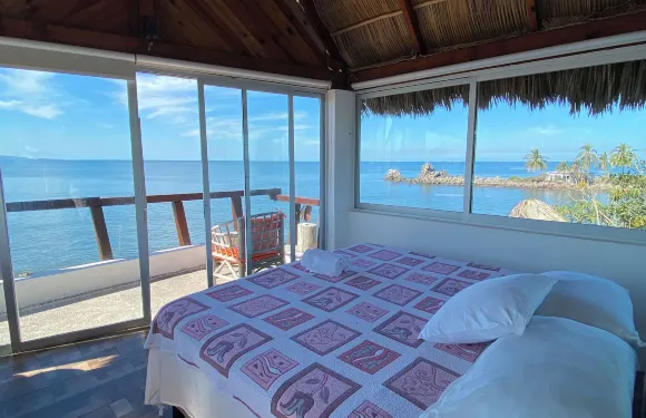 基梅拉島聖布拉斯成人專用