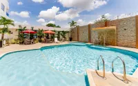 Hotel Miraval - Pools