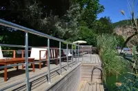 Lindos Pension