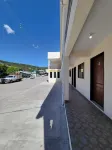 hotel la quinta - parking
