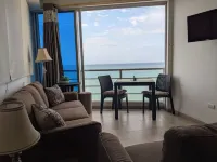 Spectacular Penthouse Ocean View Across From Beach. Free parking on Street!