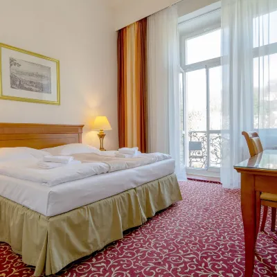 루마니아 시티 센터 주변 호텔