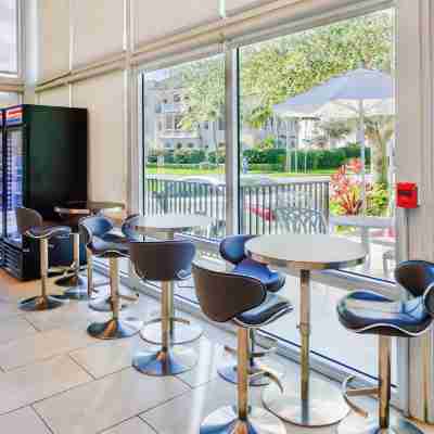 Prestige Hotel Vero Beach Dining/Meeting Rooms