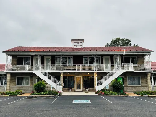 머레이 인 & 아트 갤러리