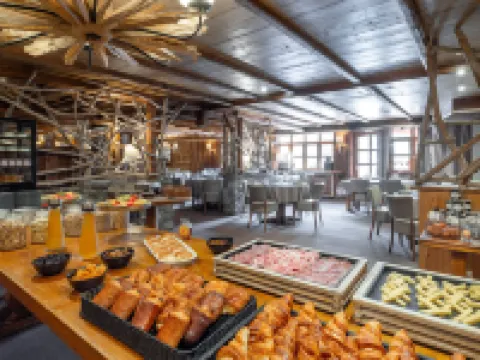 Hotel Eterlou โรงแรมในเมอริเบล