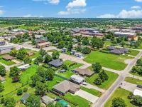 The Painted Silos - The Horse Bin.  Elgin, Ft Sill and Lawton areas. Hotel a Elgin