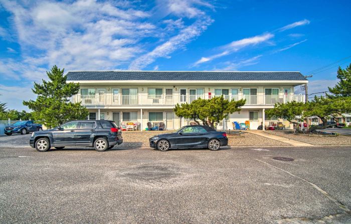 Beautiful Brigantine Condo - Walk to Beach!
