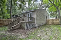 Charming Tallahassee Townhouse ~ 3 Mi to Fsu!