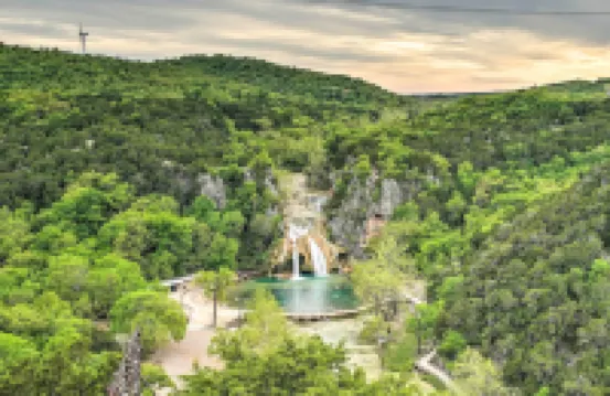 Cedar Falls Cabin Nestled by Honey Creek