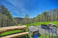 Fire Pit + Gas Grill: Secluded Studio in Milford! - Wifi