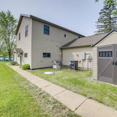 Waterfront Jackson Vacation Rental on Olcott Lake!