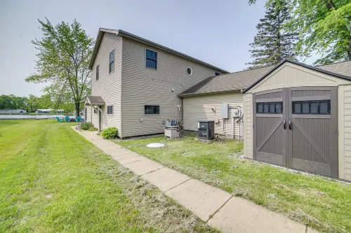 Waterfront Jackson Vacation Rental on Olcott Lake!