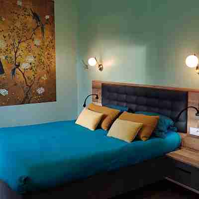 Hotel des Voyageurs Rooms