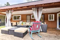 Wine Country Retreat at Private Creekside House!