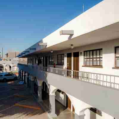 InHouse Obregón Hotel Exterior