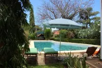 JoysVilla Family Holiday Home - piscine