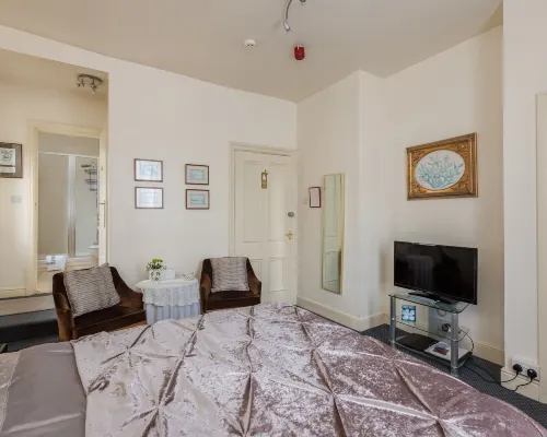 Crossways Hotels in Pickering