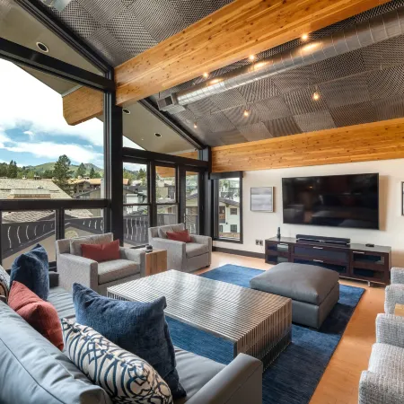 Penthouse Silver Lake Village by Luxury Mountain Destinations