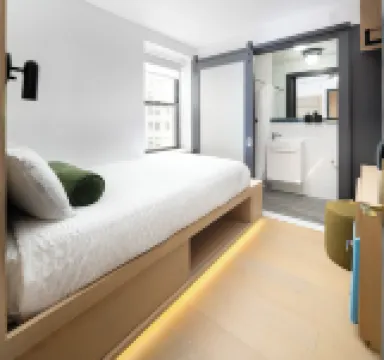 Little Charlie Hotel Hotels in Midtown