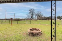 Historic Greers Ferry Home < 2 Mi to Shiloh Marina - 3-Star
