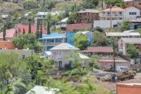 St Ceilia Apt - Walk to Bisbee Attractions! - Homestays