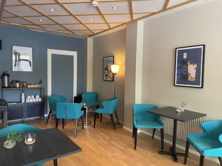 Good Morning Karlstad City Отели рядом с достопримечательностью «Karl IX - Karlstads grundare»